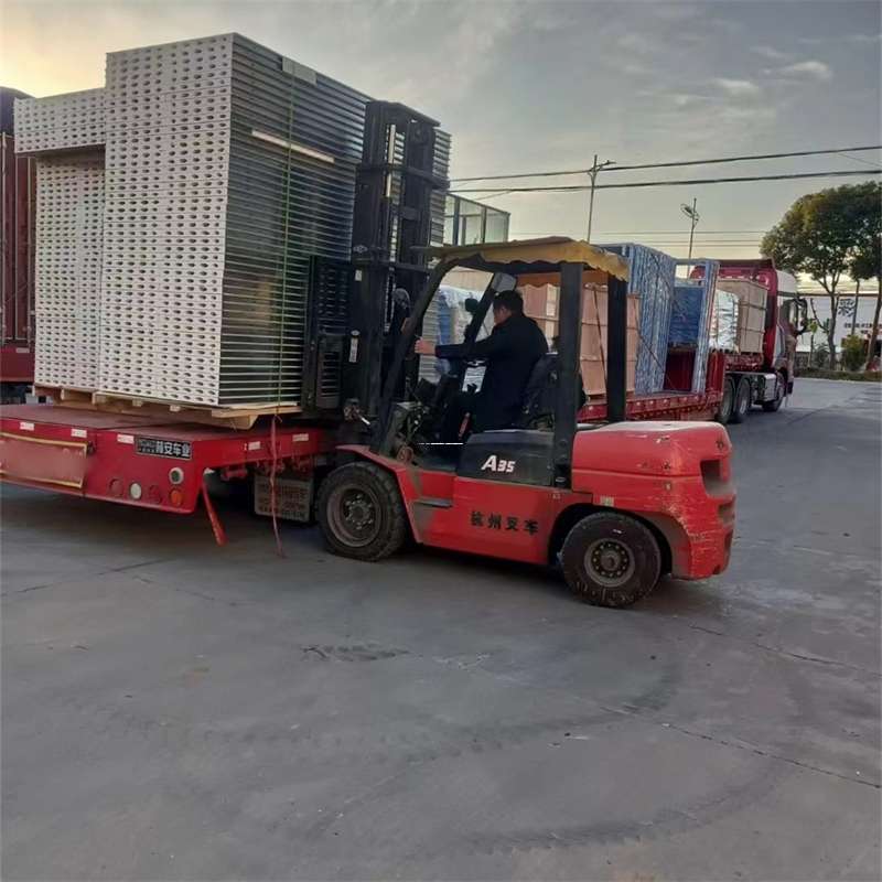 江苏盐城建湖县到诸暨物流公司一站式服务，让货运更轻松（诸暨货运物流中心）